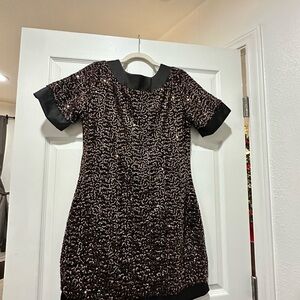 Elegant Black dress with Gold Sequins